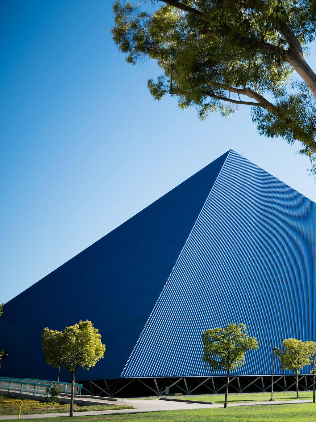 Pyramide auf dem Campus der CSULB in Kalifornien