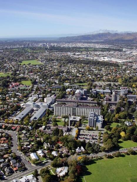 Blick auf den Campus der UC von oben